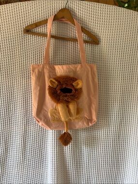 🐾 PET TOTE ! 🛑 Lion Plush Tote Bag. The face shows